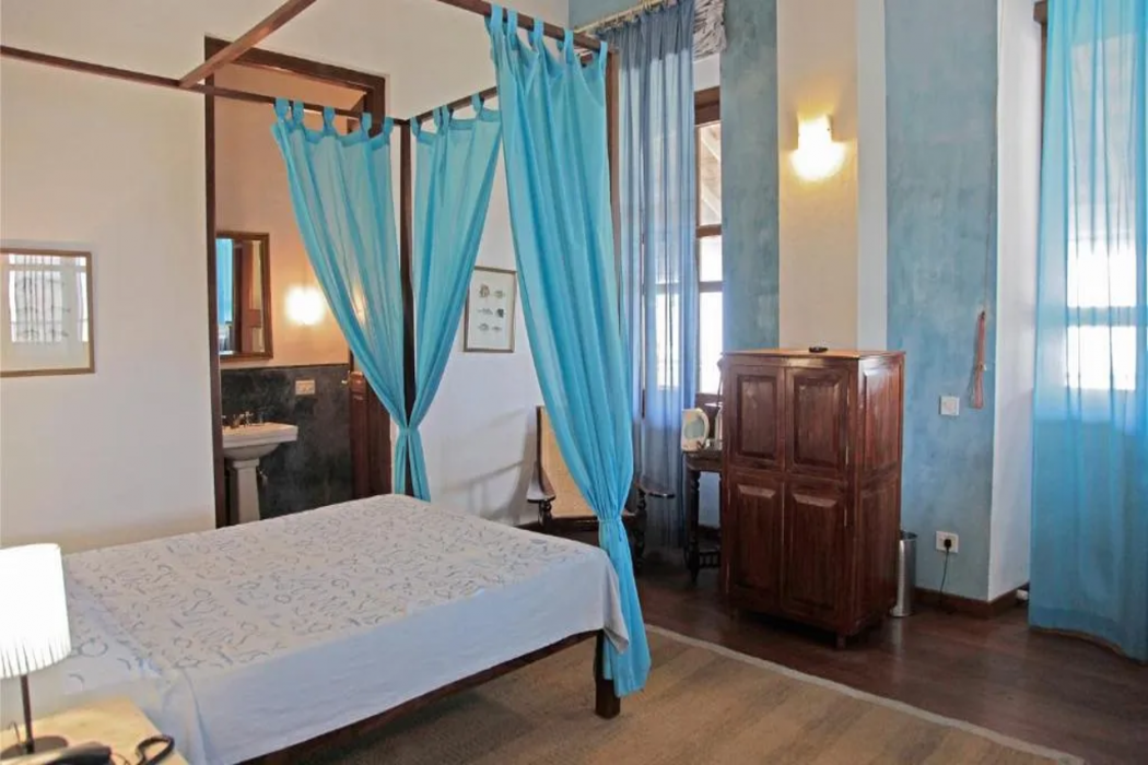 The Bungalow on the Beach - 17th Century, Tranquebar 11/43