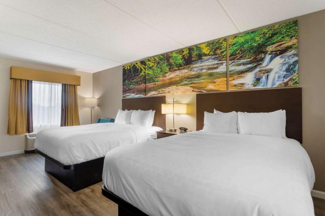 Clarion Pointe Kimball 16/28