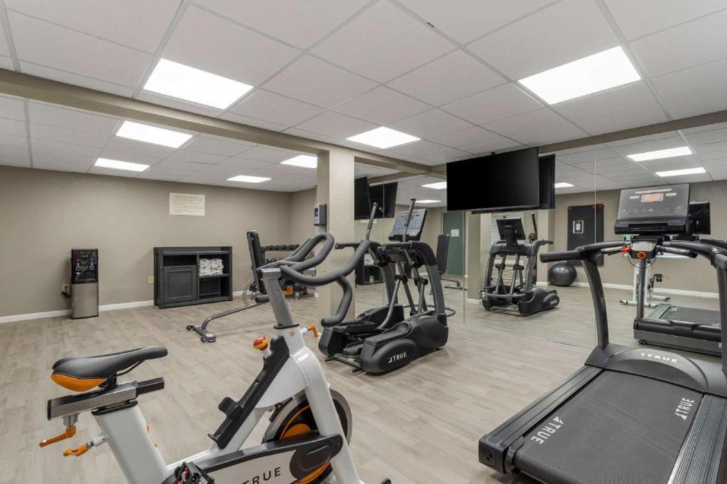 Clarion Pointe Kimball 18/28