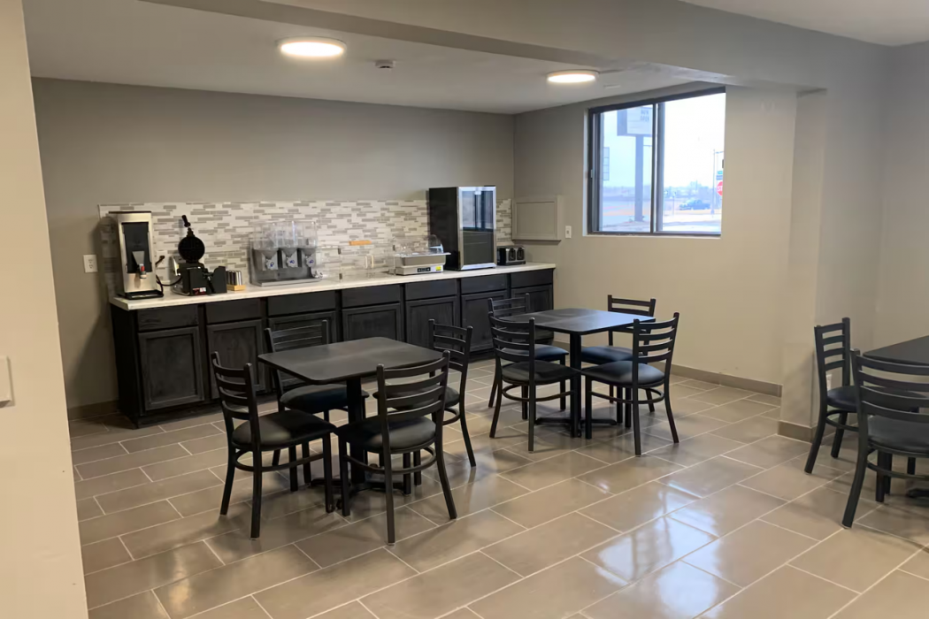 Super 8 By Wyndham Kirksville 13/19