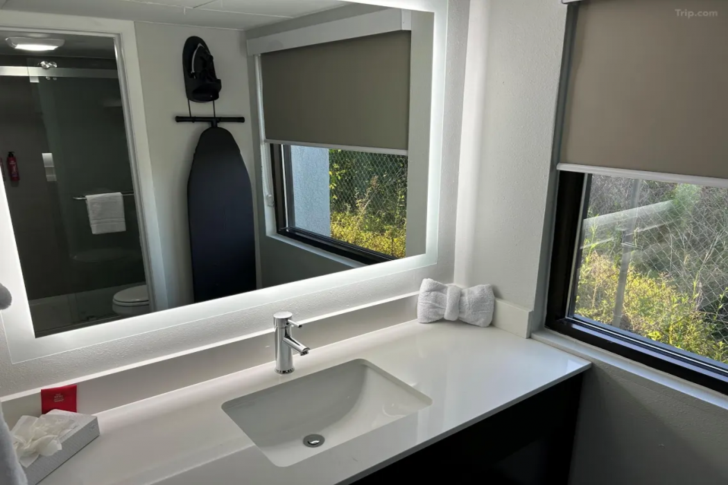 SureStay Studio by Best Western Rowland 10/41
