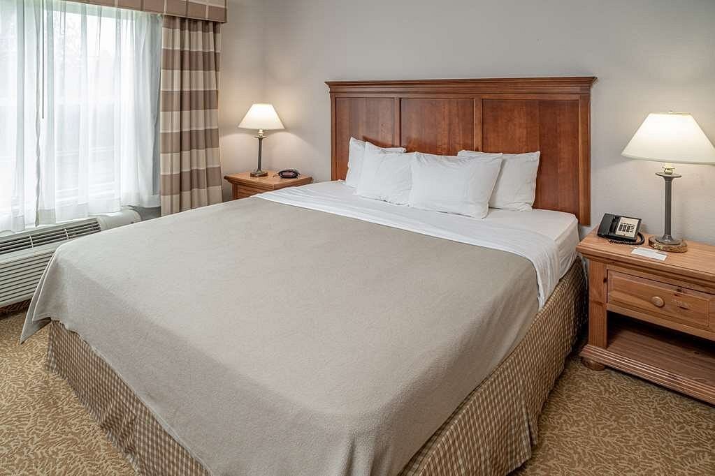 Country Inn & Suites By Radisson, Dunbar - Charleston 14/21