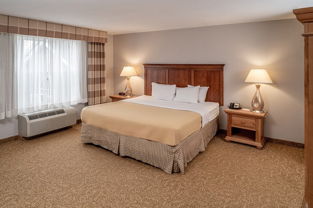Country Inn & Suites By Radisson, Dunbar - Charleston 10/21