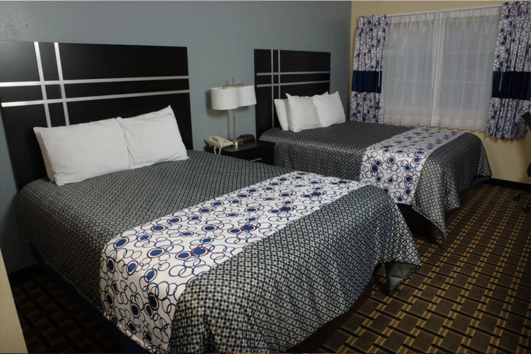 Dutch Inn and Suites Sioux City, IA 5/29