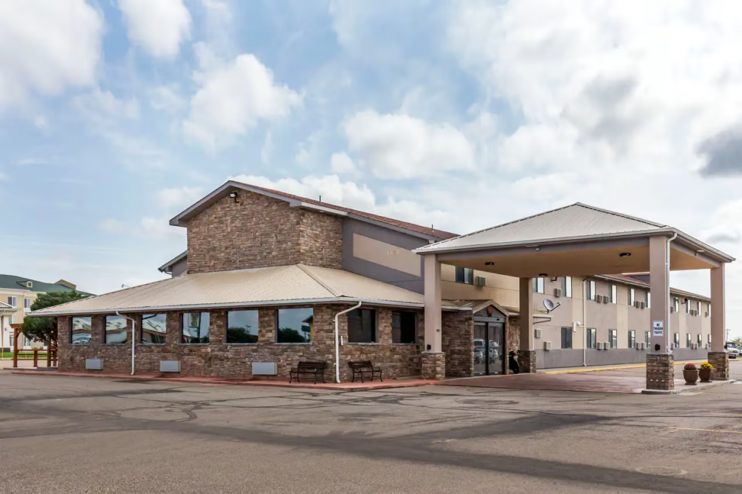 Quality Inn Lamar 1/26