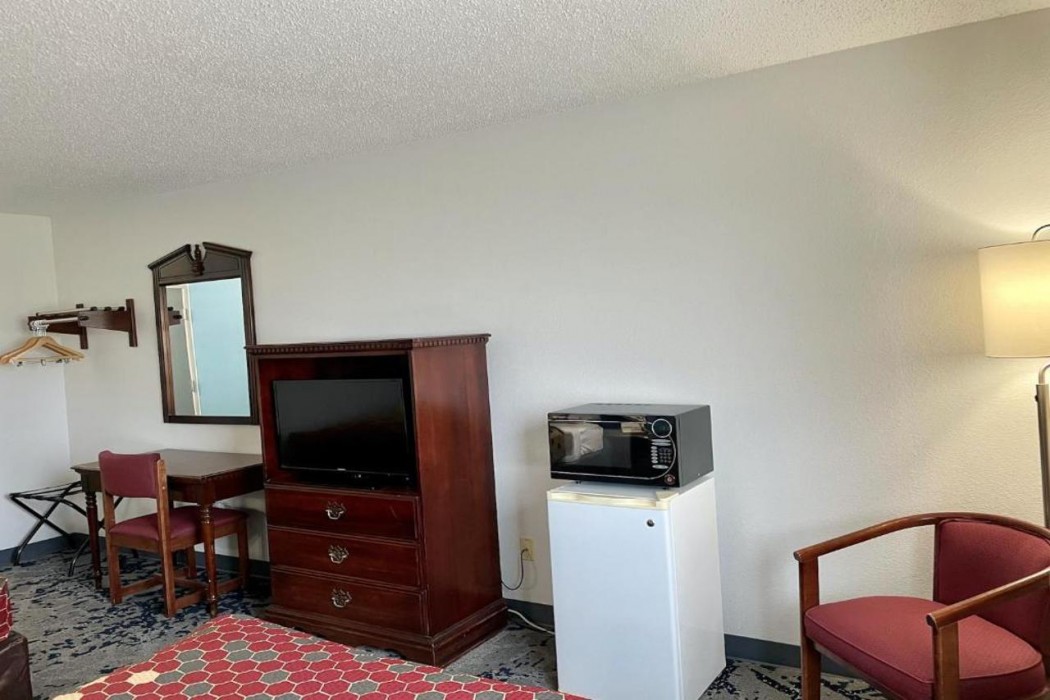 Travelodge by Wyndham Lamoni 7/15