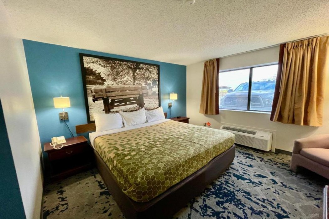 Travelodge by Wyndham Lamoni 9/15