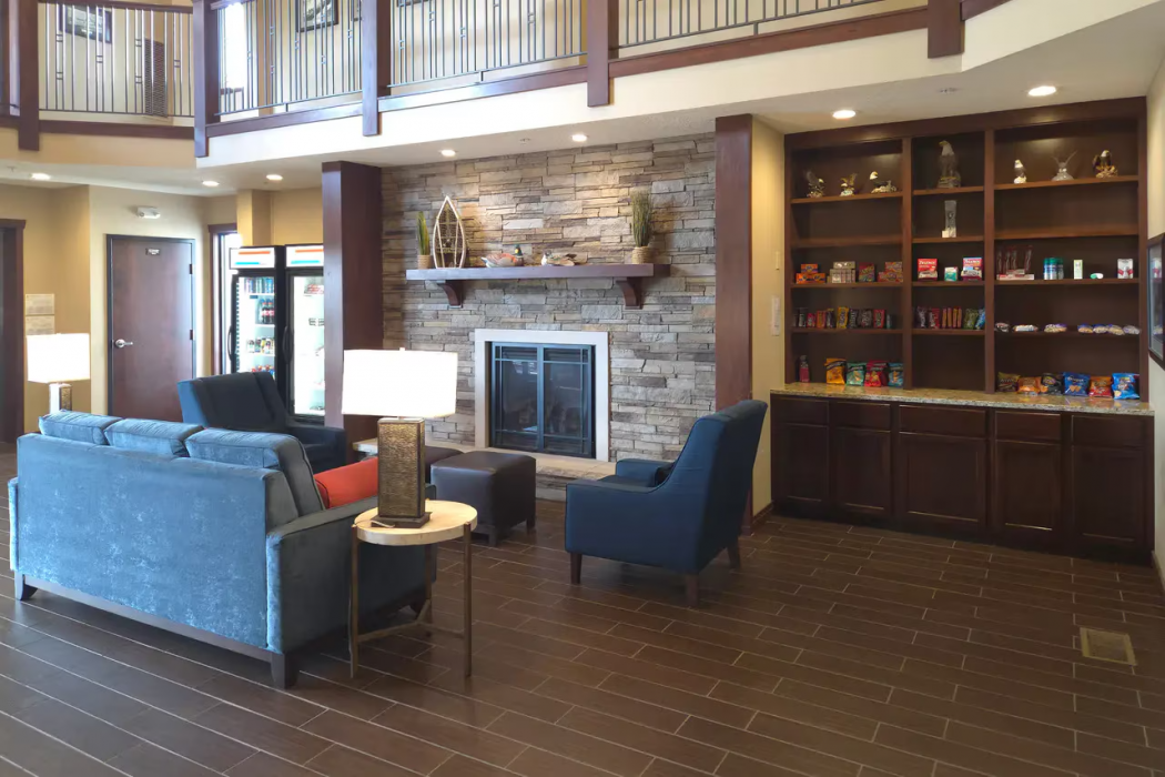 MainStay Suites LeClaire - Quad Cities 3/13