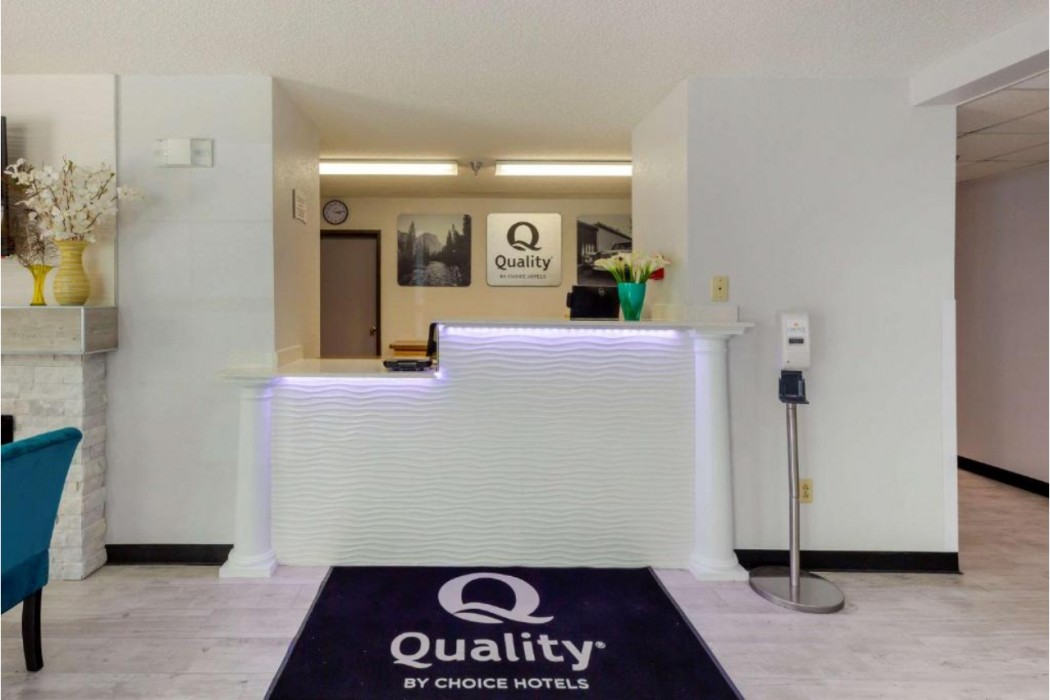 Quality Inn Lenox MA 4/29