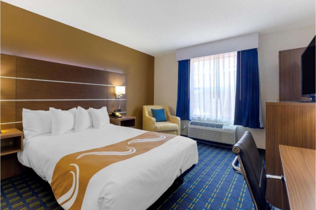 Quality Inn Lenox MA 11/29