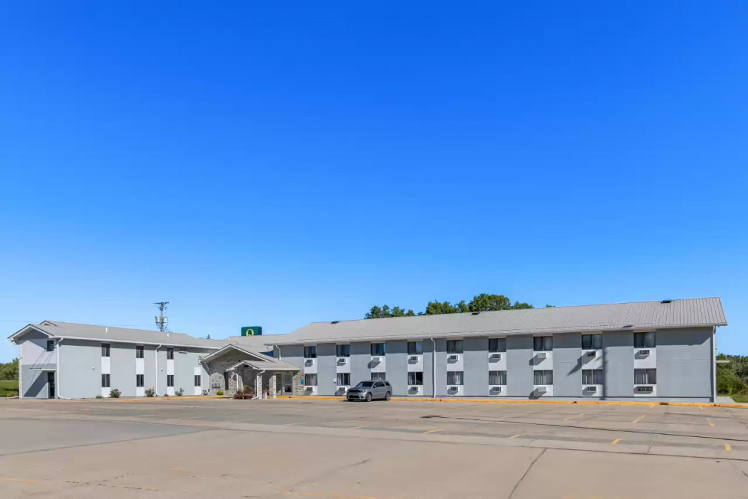 Quality Inn Oskaloosa, IA 2/26