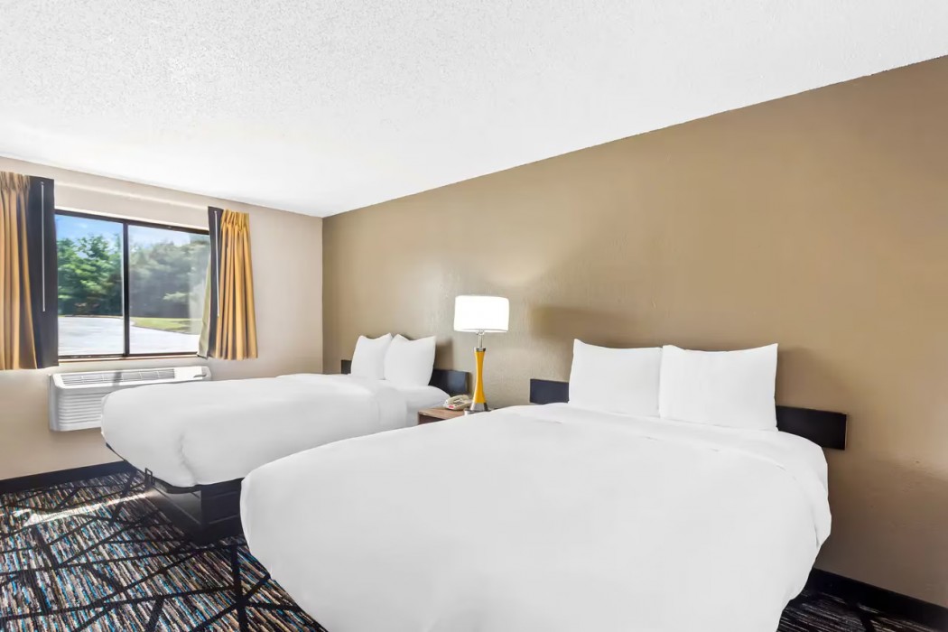 Quality Inn & Suites Howe - Sturgis 23/33