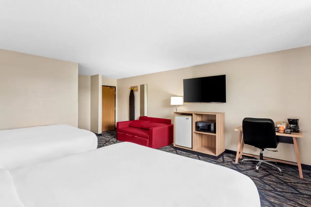Quality Inn & Suites Howe - Sturgis 18/33