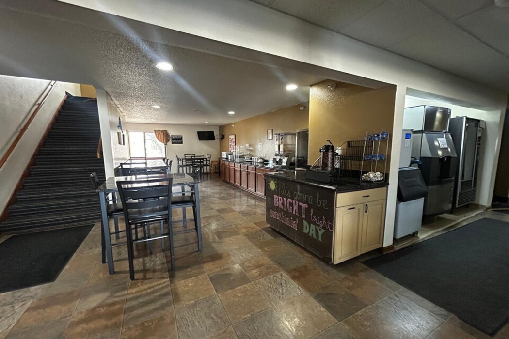West Point Inn & Suites 8/17