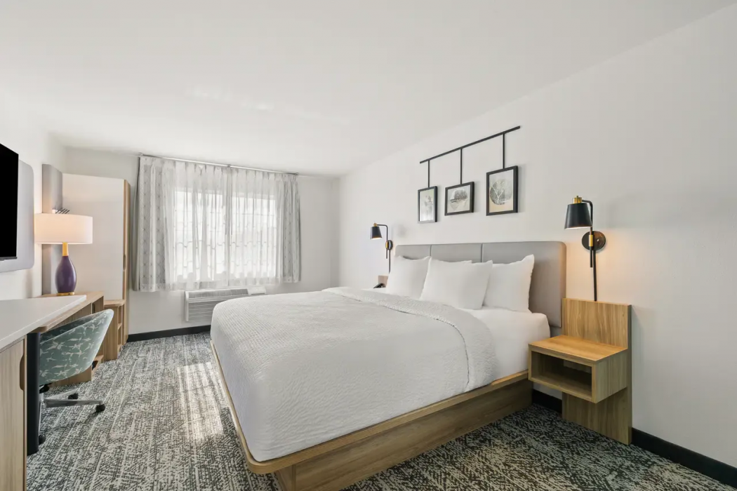 Sleep Inn & Suites Verona - Madison Southwest 7/25