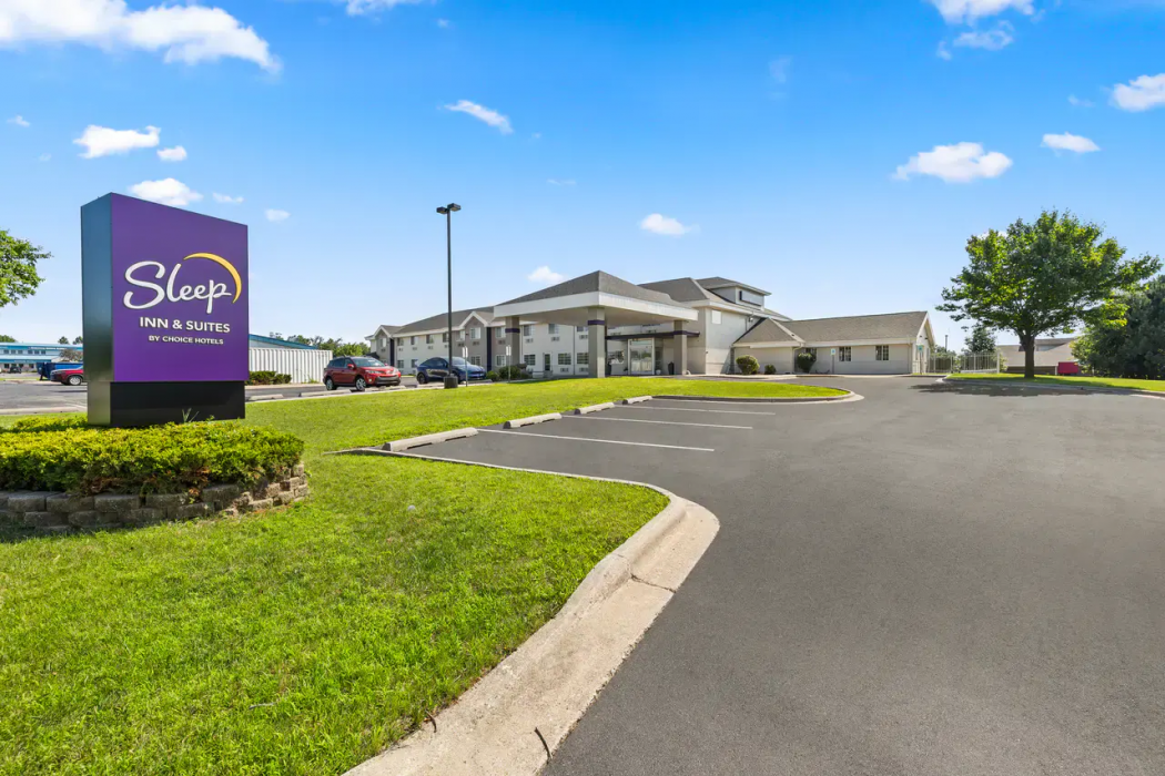 Sleep Inn & Suites Verona - Madison Southwest 1/25