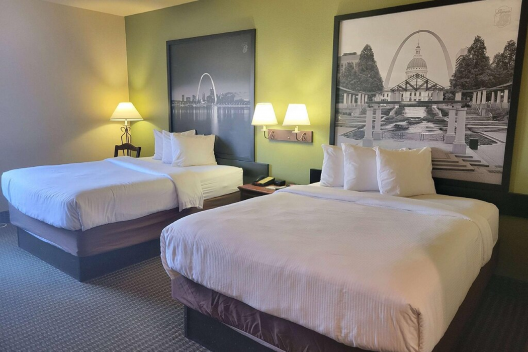 Super 8 by Wyndham Troy MO 10/20