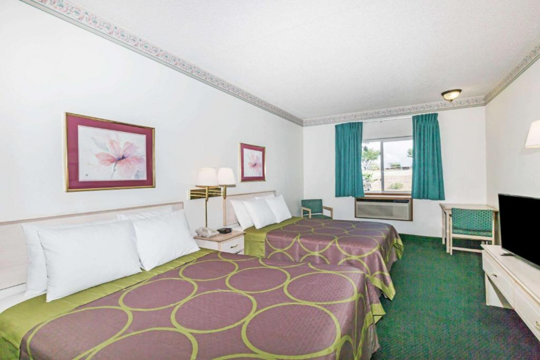 Super 8 by Wyndham Willcox 6/20