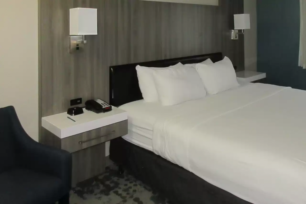 Quality Inn Port Orchard, WA 8/42