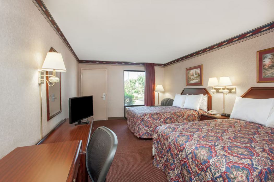 Days Inn By Wyndham Saint Pauls 11/22