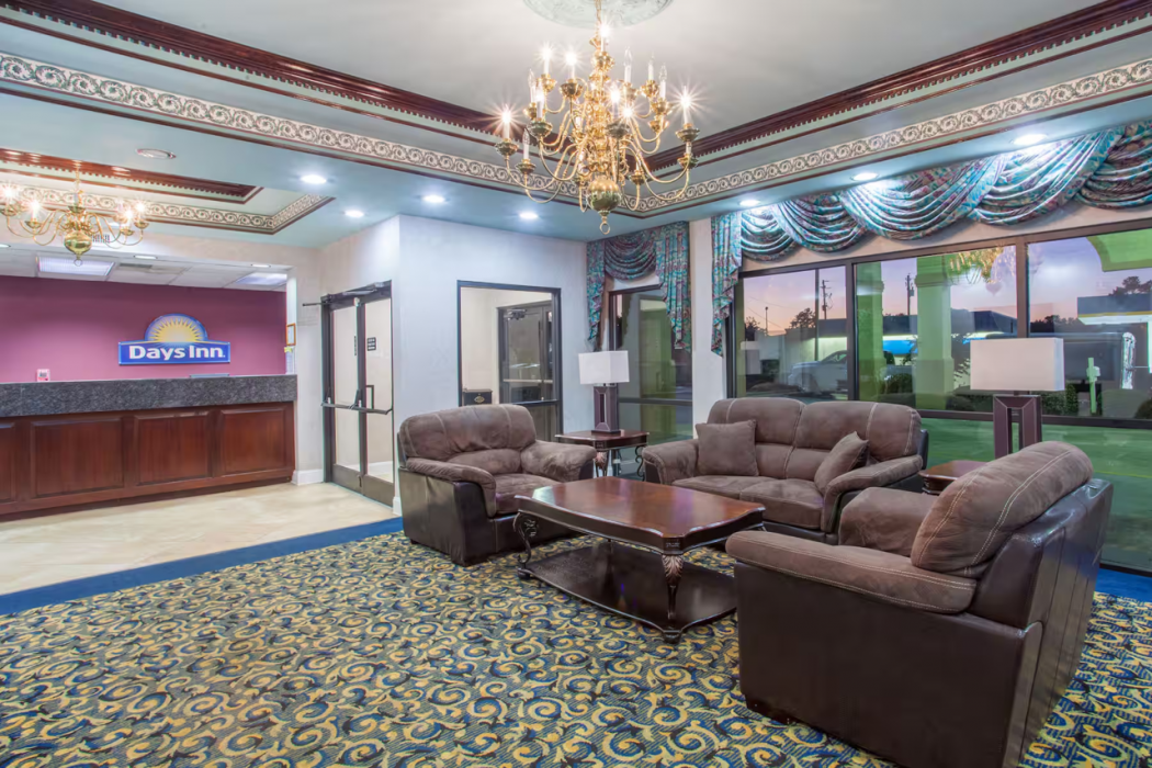 Days Inn By Wyndham Saint Pauls 7/22