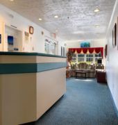 Holiday Lodge 7/30