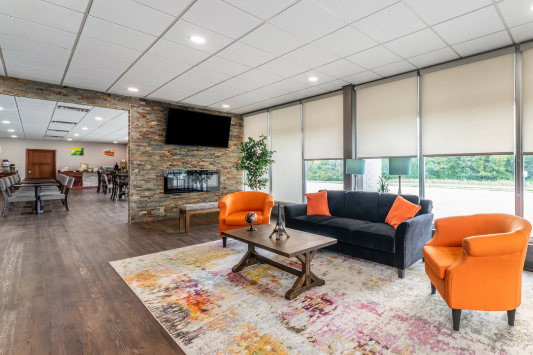 Quality Inn & Suites Vandalia near I-70 and Hwy 51 6/30
