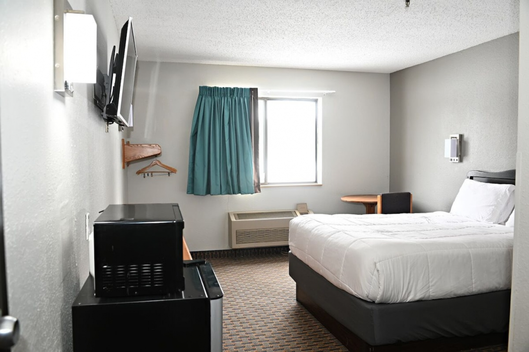 Rodeway Inn Hibbing 7/19