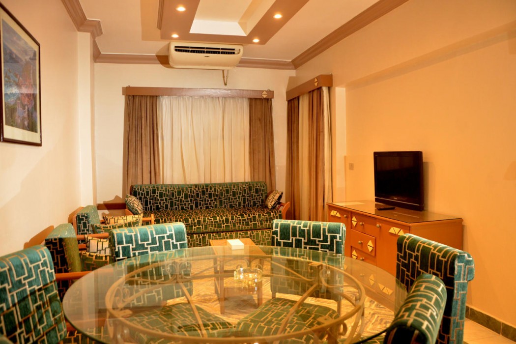 Dive Inn Resort 25/107