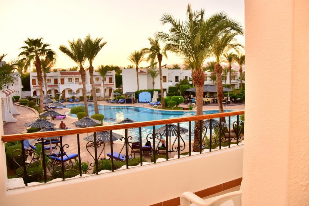 Dive Inn Resort 27/107