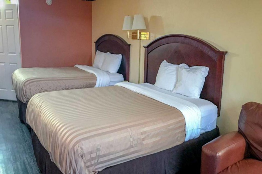 Motel6 Ozark, AR 7/24