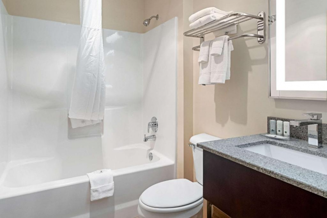Quality Inn & Suites Robbinsville NC 11/37