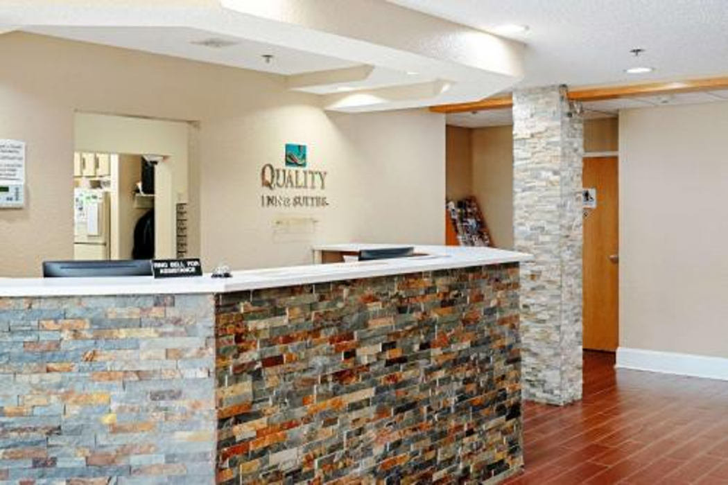 Quality Inn & Suites Robbinsville NC 5/37