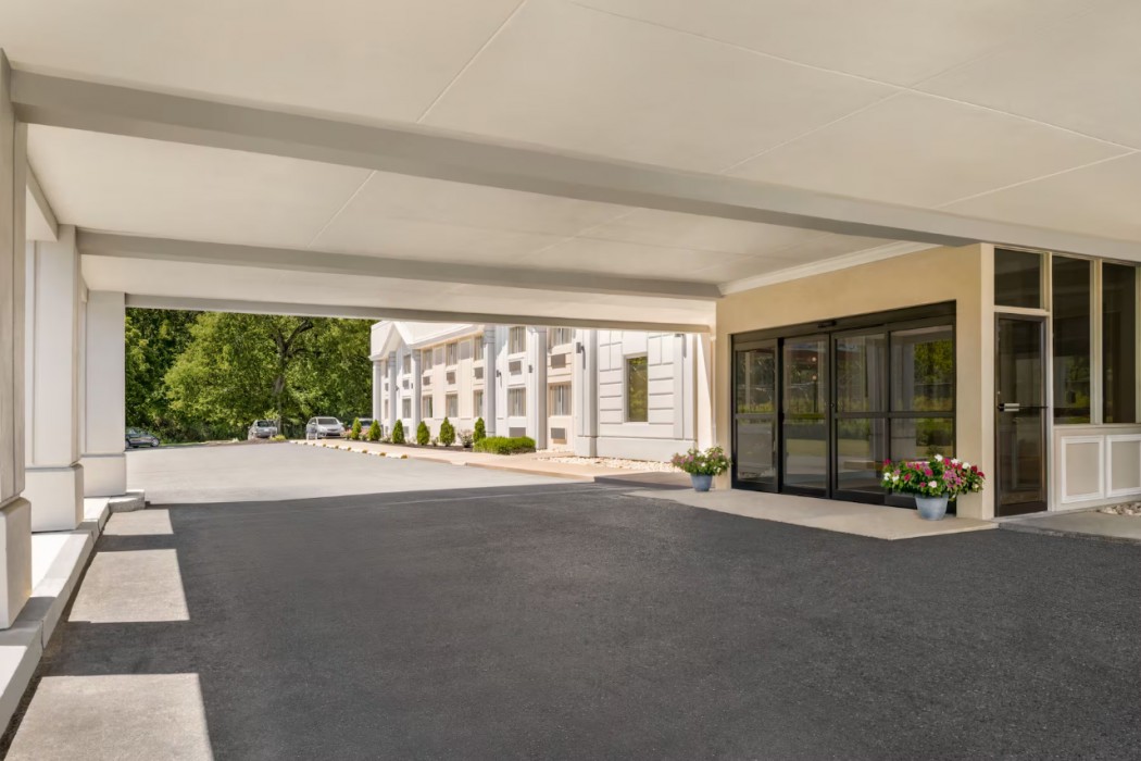 Ramada by Wyndham Allentown/Bethlehem 6/64