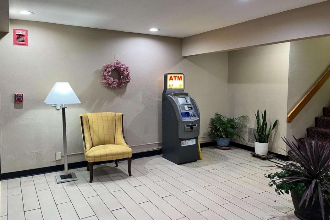 Lobby at Motel6 Litchfield, IL, LITCHFIELD - IL