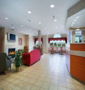 Microtel Inn & Suites By Wyndham Colfax/Newton 2/13