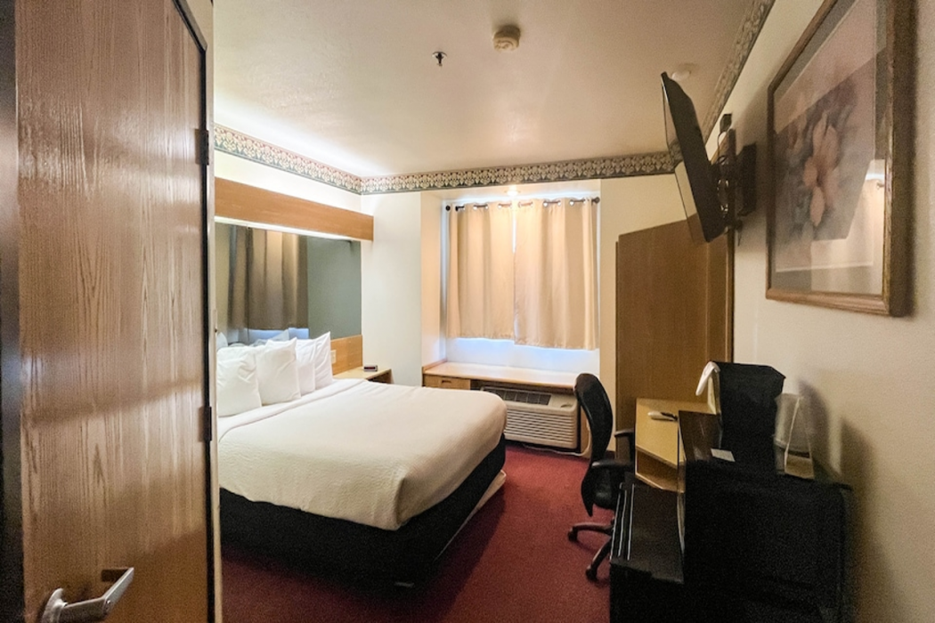 Motel6 Brush CO 13/27