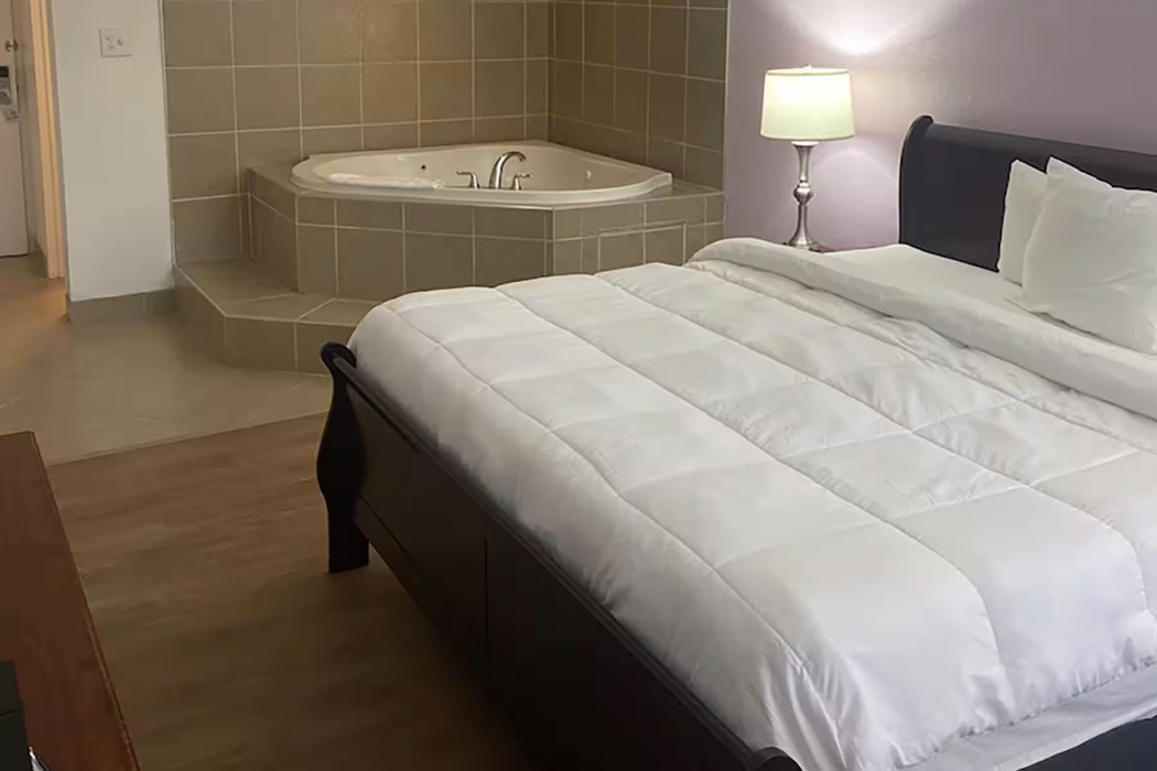 Tesla BioHealing Wellness Hotel & Resort, Ramada by Wyndham 5/15
