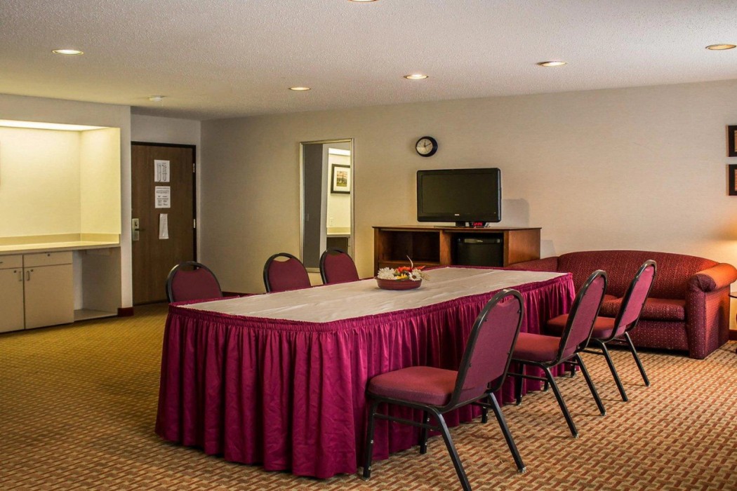 Quality Inn East Liverpool - Calcutta 23/44