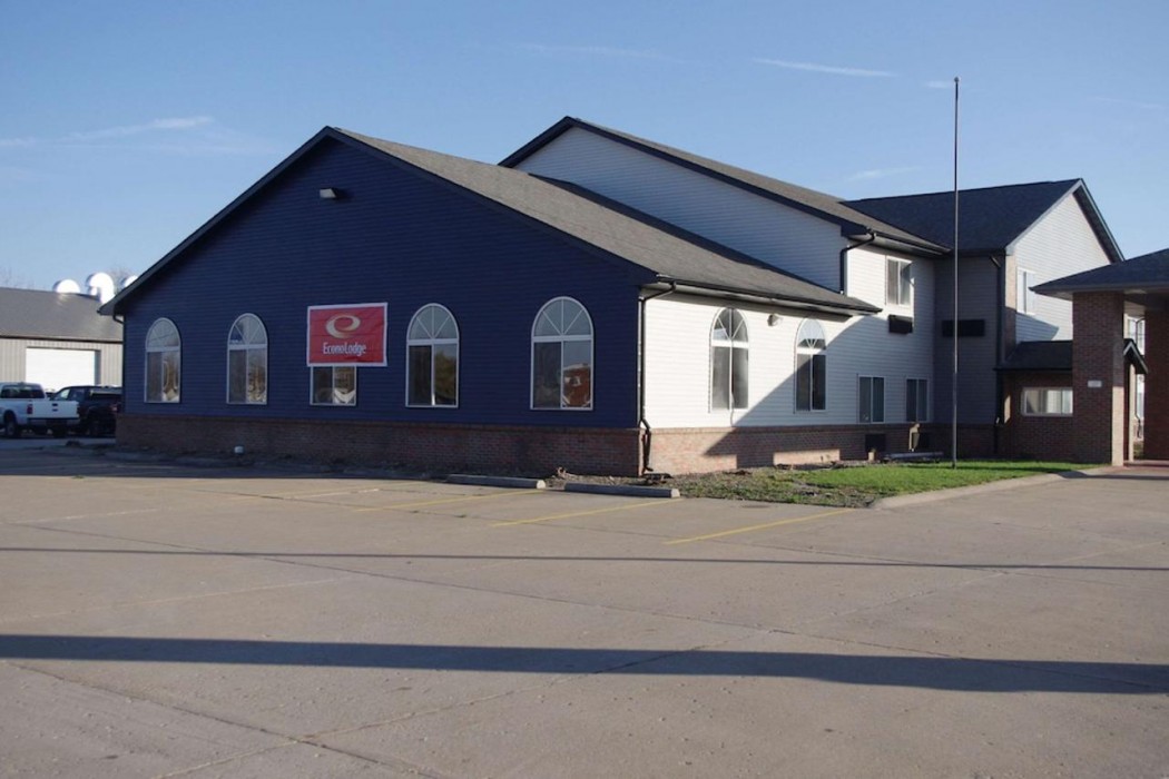 Econo Lodge El Paso, IL 2/20