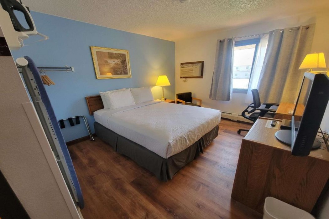 SureStay by Best Western Glendive Yellowstone River 7/17