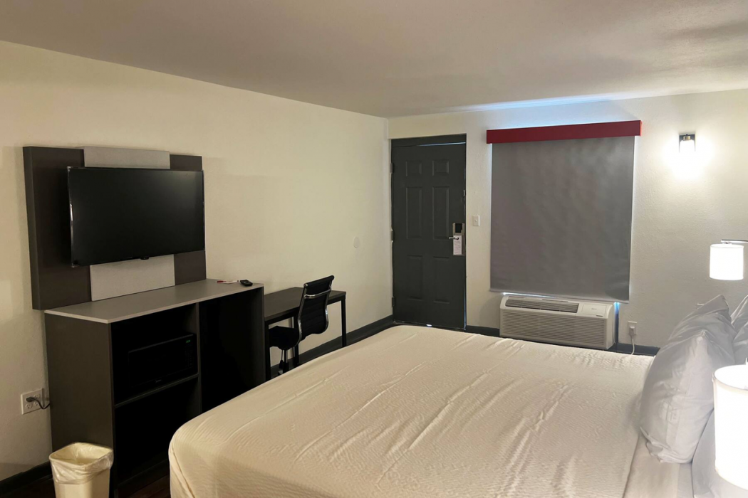 Ramada by Wyndham Bainbridge 10/33