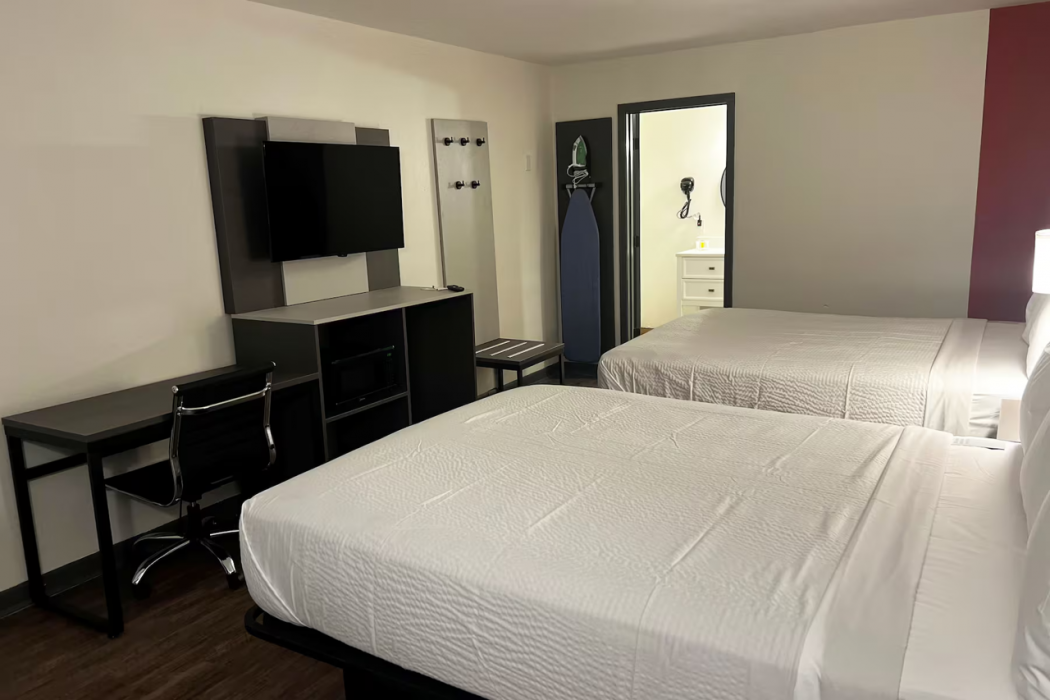 Ramada by Wyndham Bainbridge 7/33