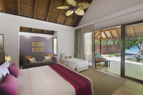 Dusit Thani Maldives 28/66
