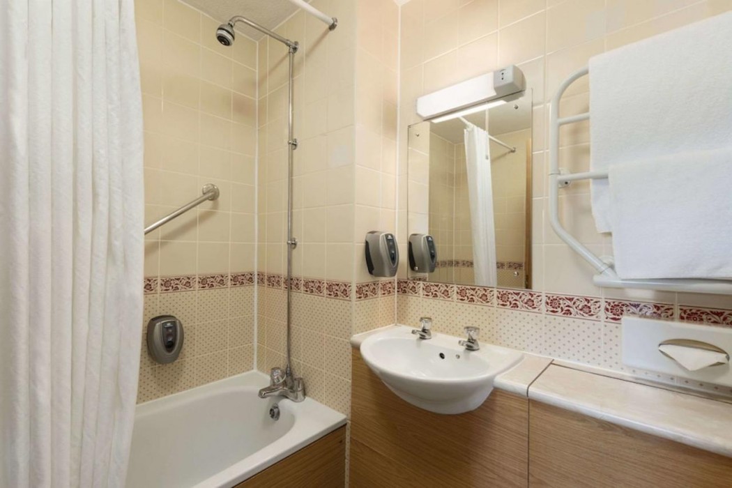 Days Inn by Wyndham Tewkesbury Strensham 10/20