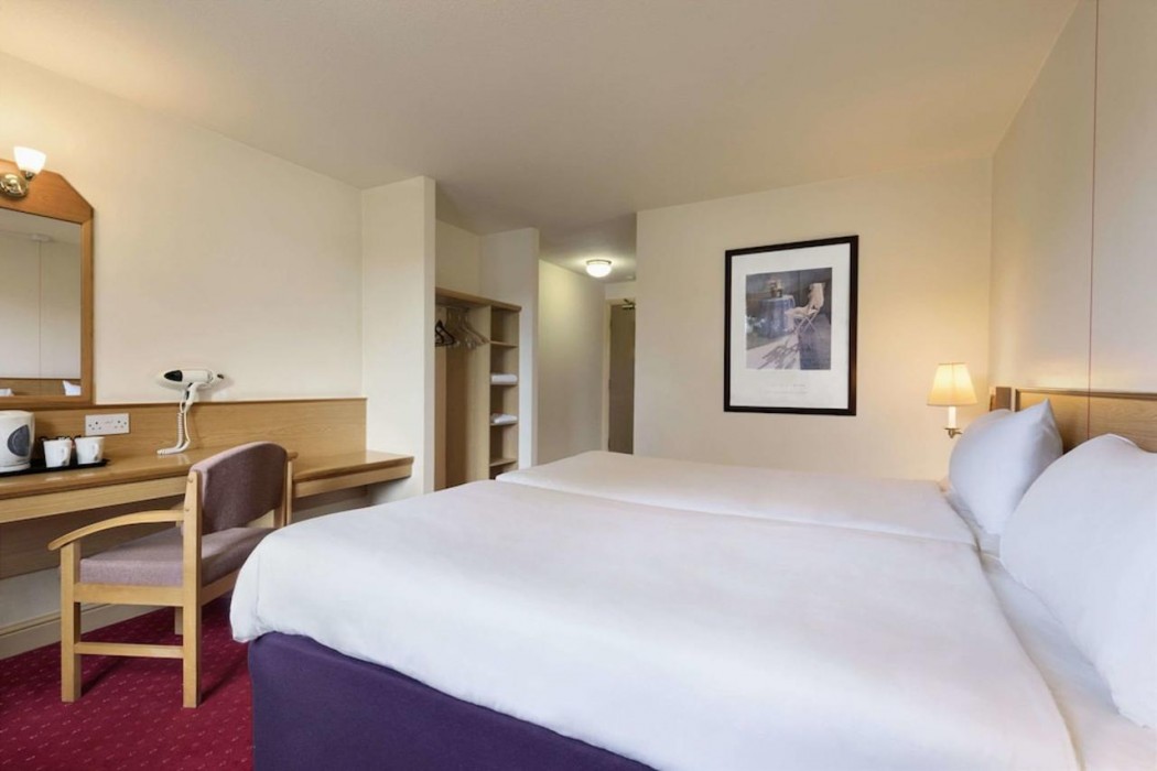 Days Inn by Wyndham Tewkesbury Strensham 8/20