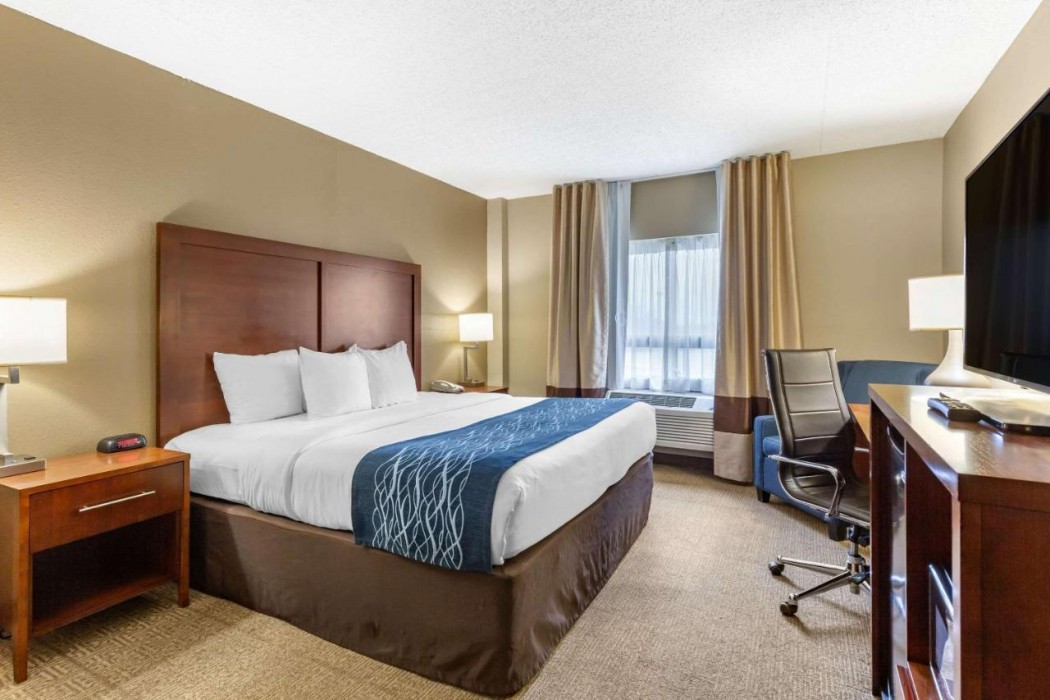 Comfort Inn Aikens Center 11/35