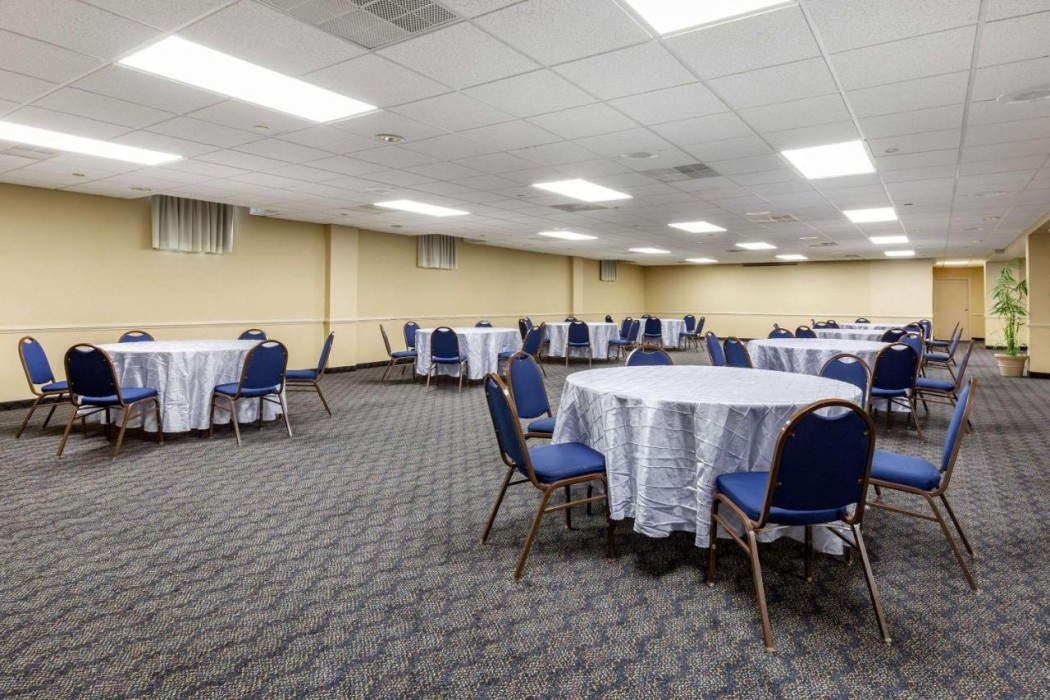 Comfort Inn Aikens Center 14/35