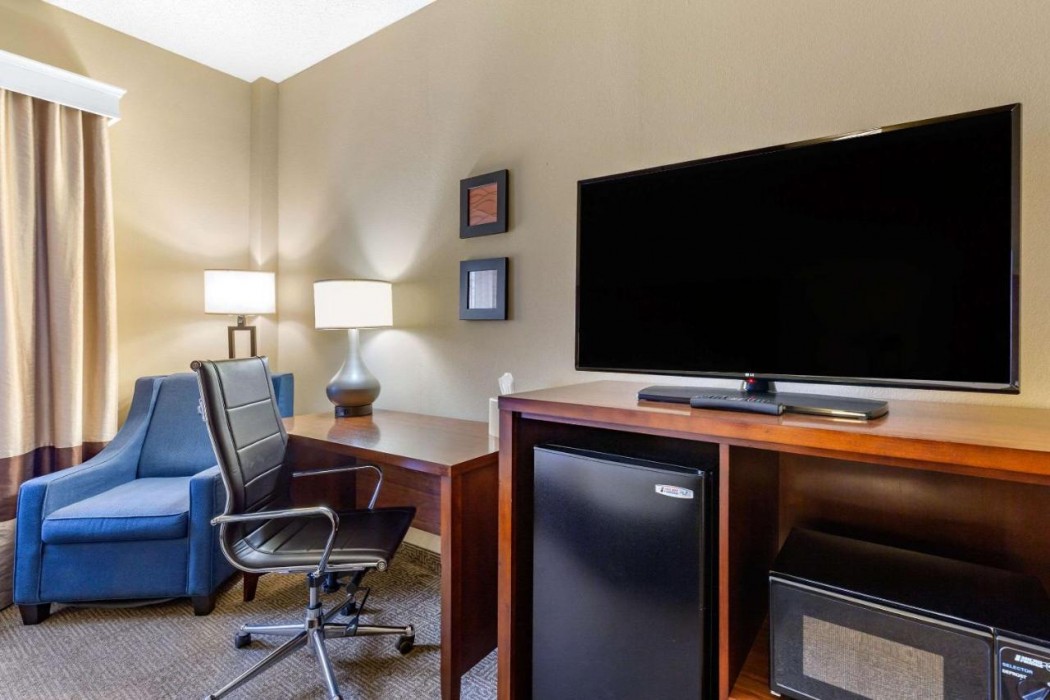 Comfort Inn Aikens Center 9/35
