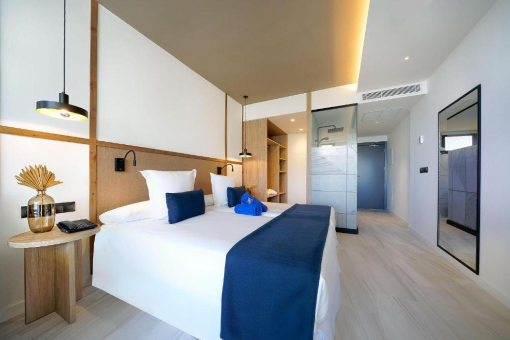 H10 Costa Mogan - Adults Only 13/61